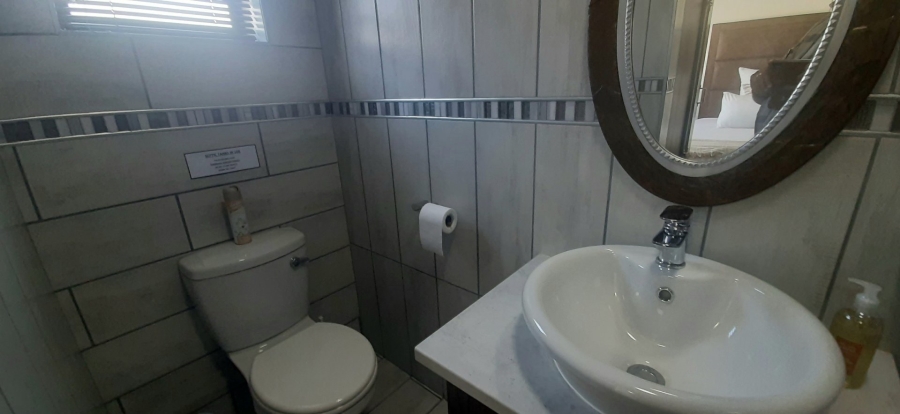To Let 3 Bedroom Property for Rent in Albertinia Western Cape